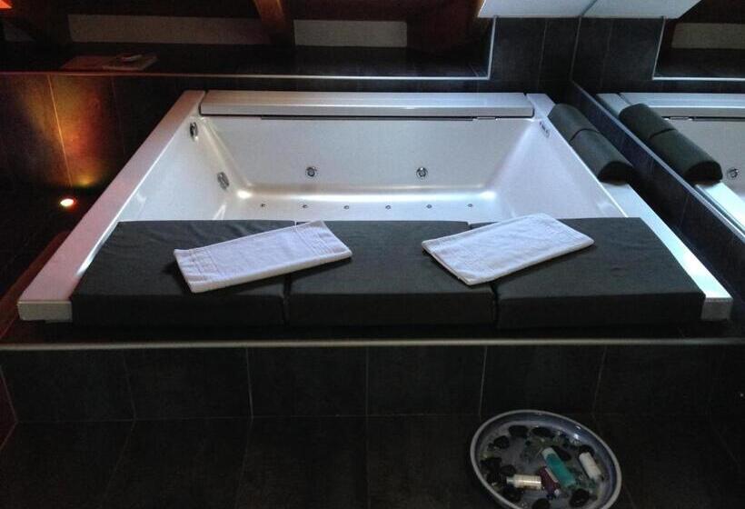 Отель Villa Savoia