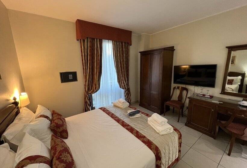 Отель Villa Savoia