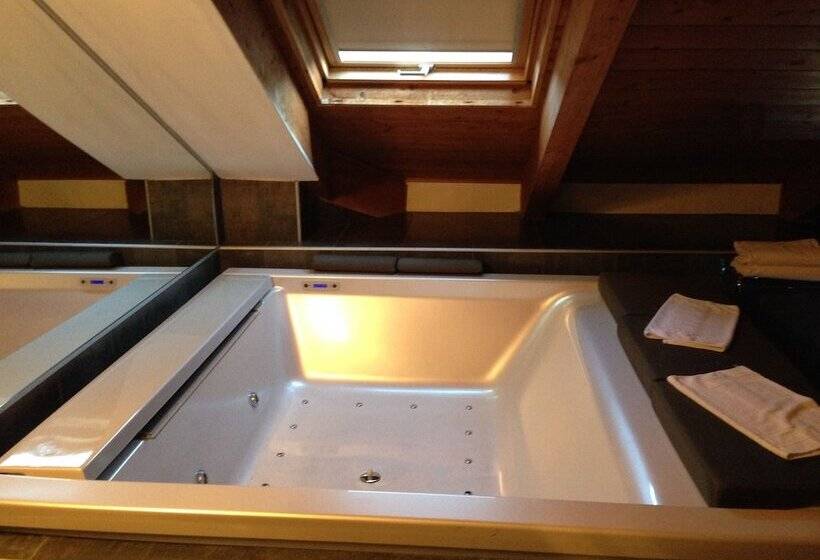 Отель Villa Savoia