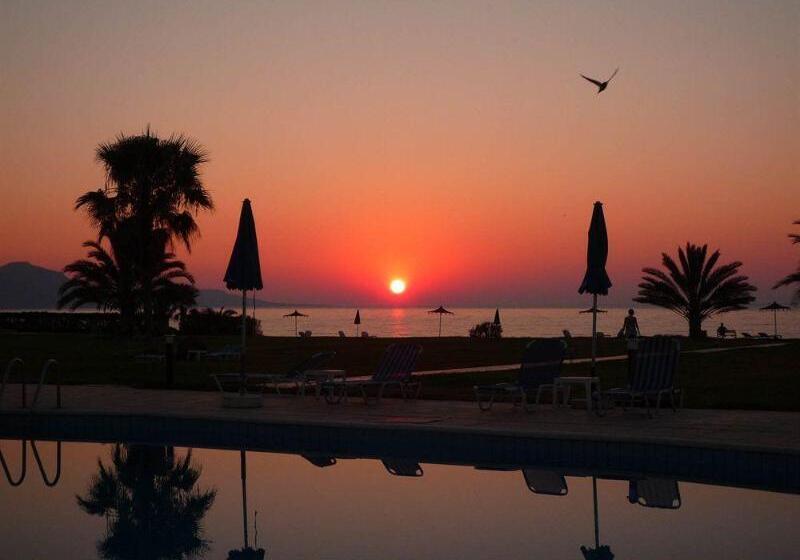 Natura Beach Hotel And Villas