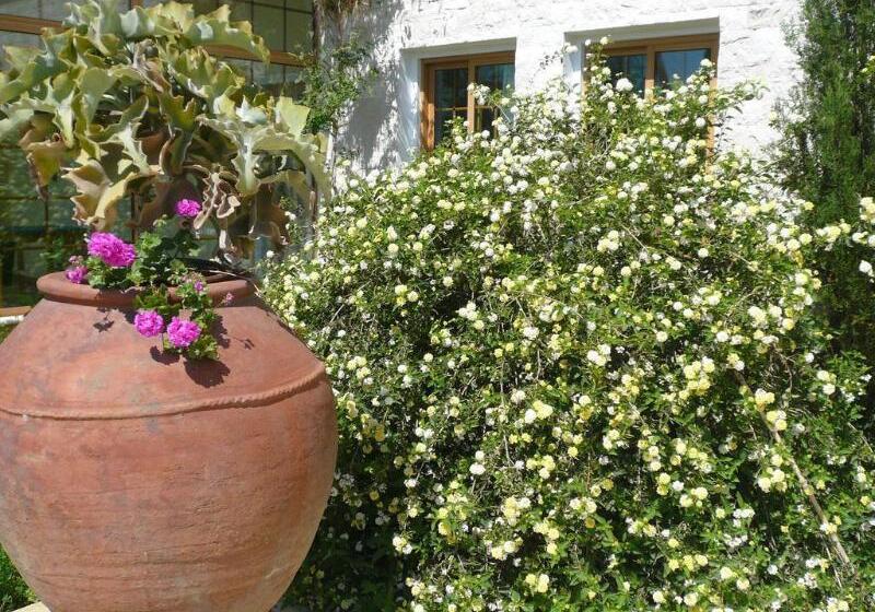 Natura Beach Hotel And Villas