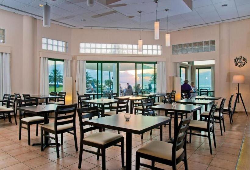 Natura Beach Hotel And Villas