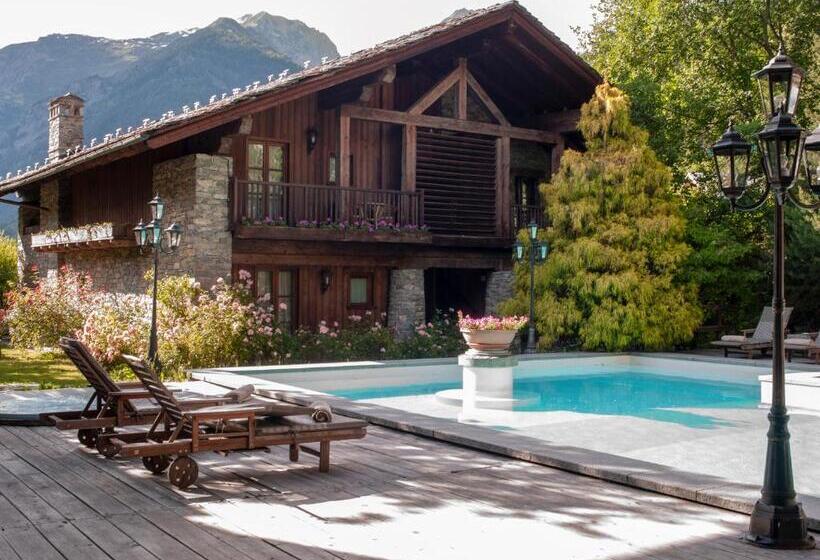 Relais Mont Blanc Hotel & Spa