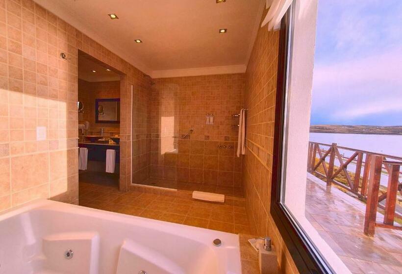 Xelena Hotel & Suites