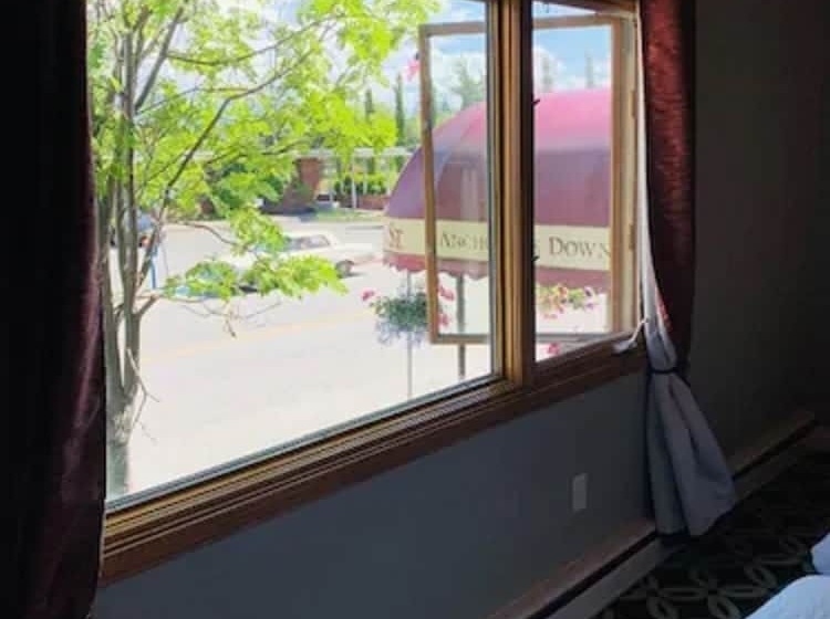 Anchorage Downtown Hotel