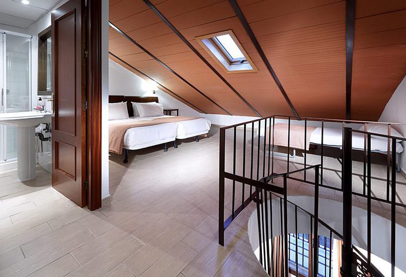 Apartamentos Patios de Alcántara