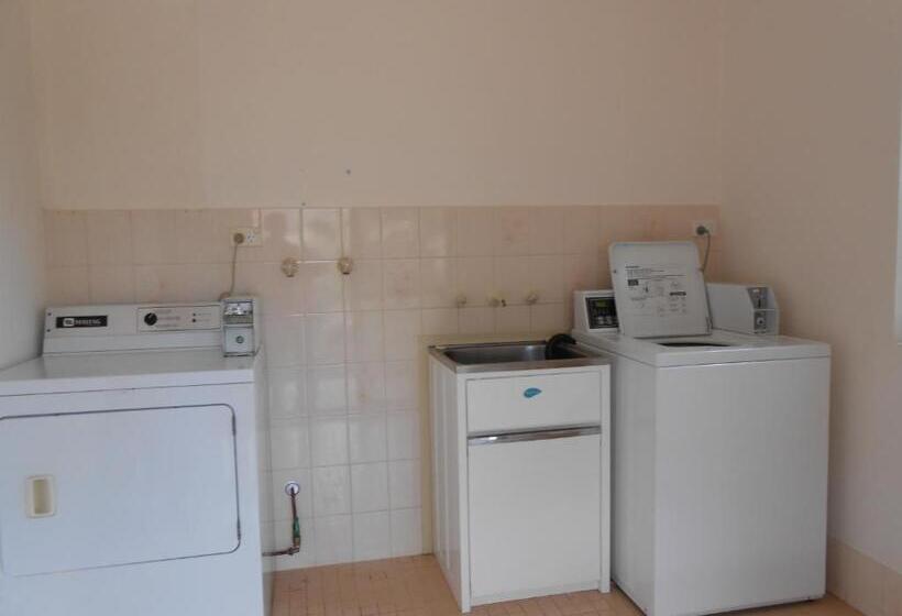 Augusta S Georgiana Molloy Motel