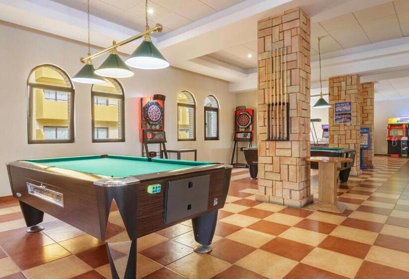 Best Alcázar Hotel y Apartamentos