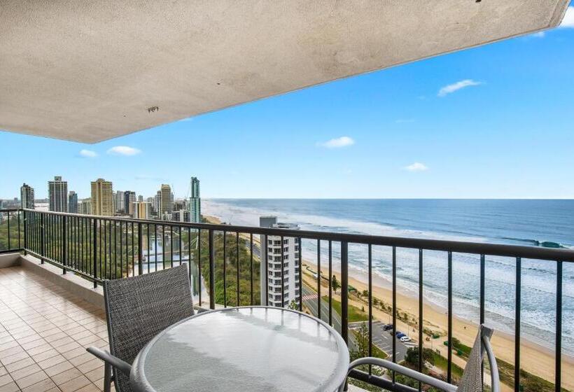 Capricorn One Beachside Holiday Apartments   Official