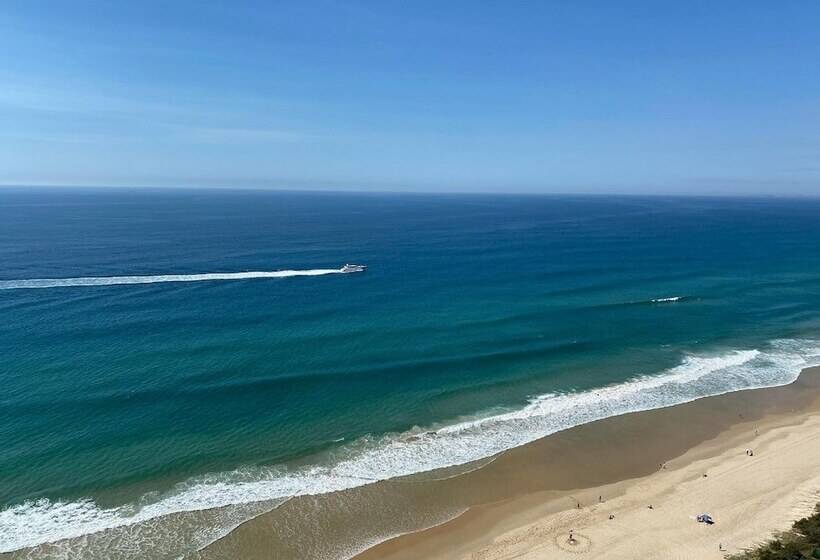 Hi Surf Beachfront Resort Apartments