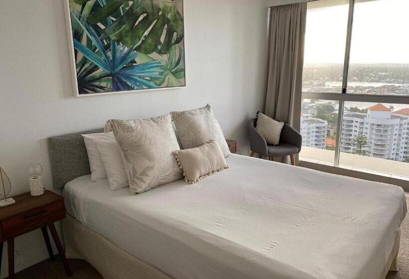 Hi Surf Beachfront Resort Apartments