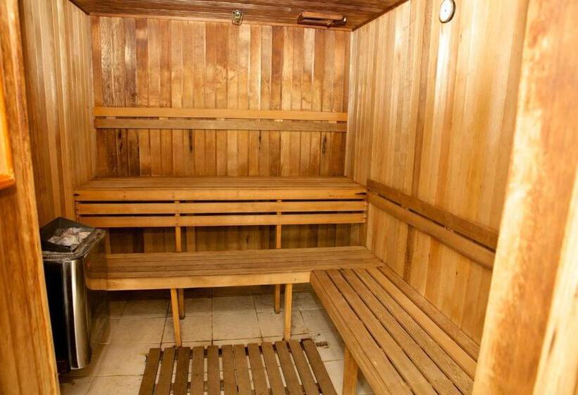 Hi Surf Beachfront Resort Apartments