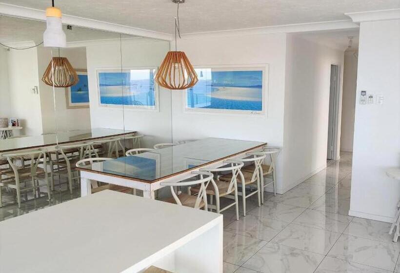 Hi Surf Beachfront Resort Apartments