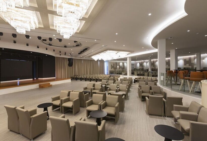 Hipotels Barrosa Park