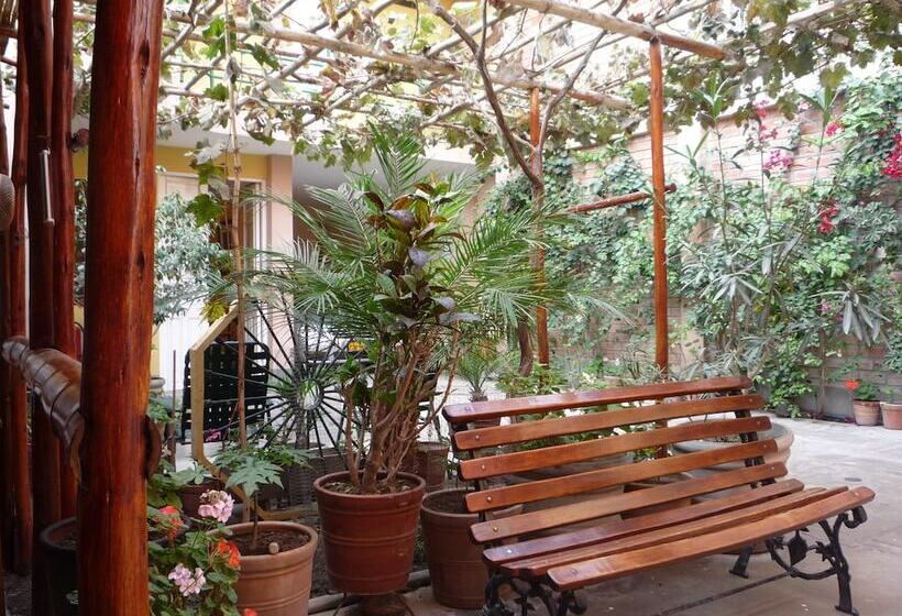 Hostal Tambo Colorado