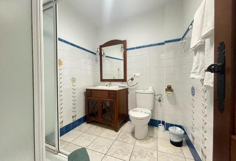 בית מלון כפרי Al Andalus