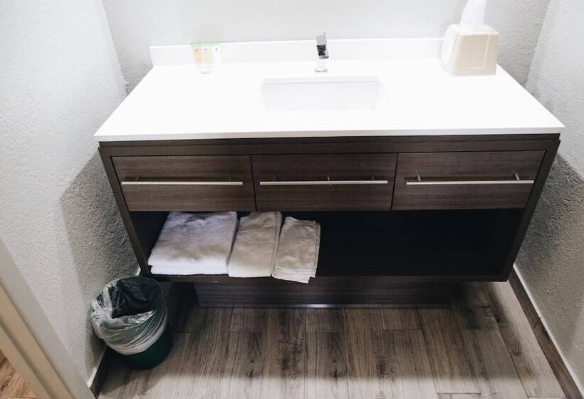 ホテル All Seasons Inn & Suites