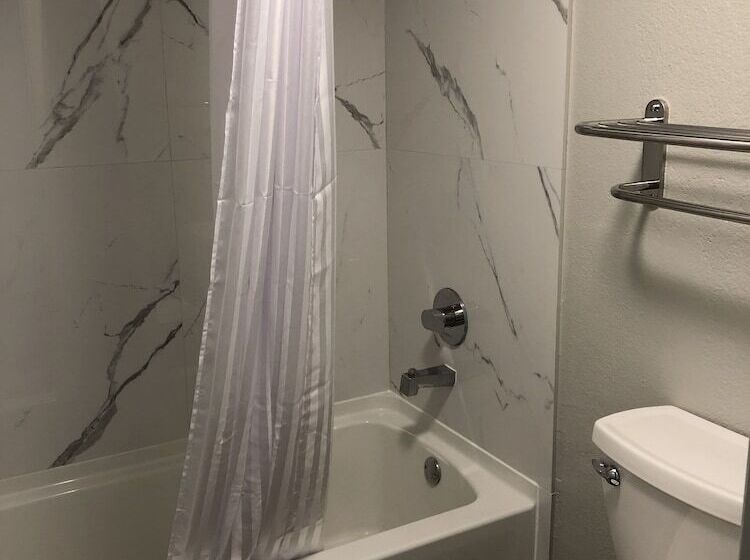 ホテル All Seasons Inn & Suites