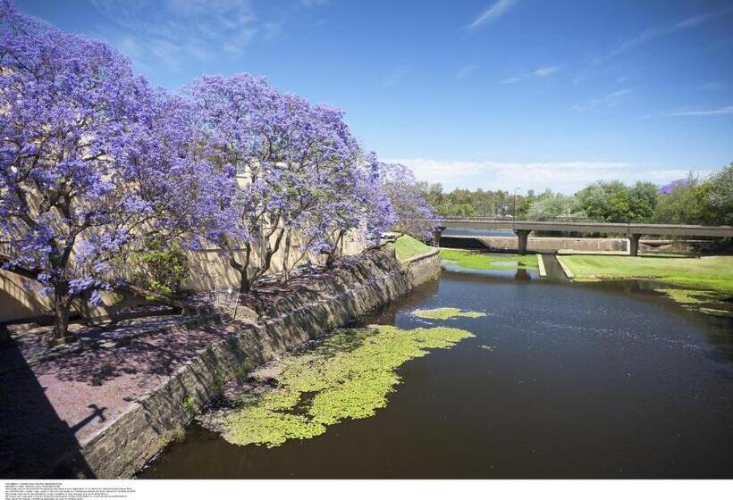 בית מלון כפרי Apx Parramatta