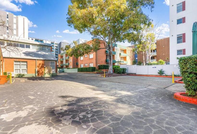 בית מלון כפרי Apx Parramatta