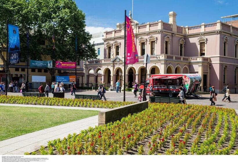 בית מלון כפרי Apx Parramatta