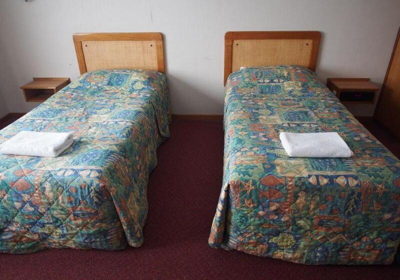 בית מלון כפרי Ascot Motor Inn