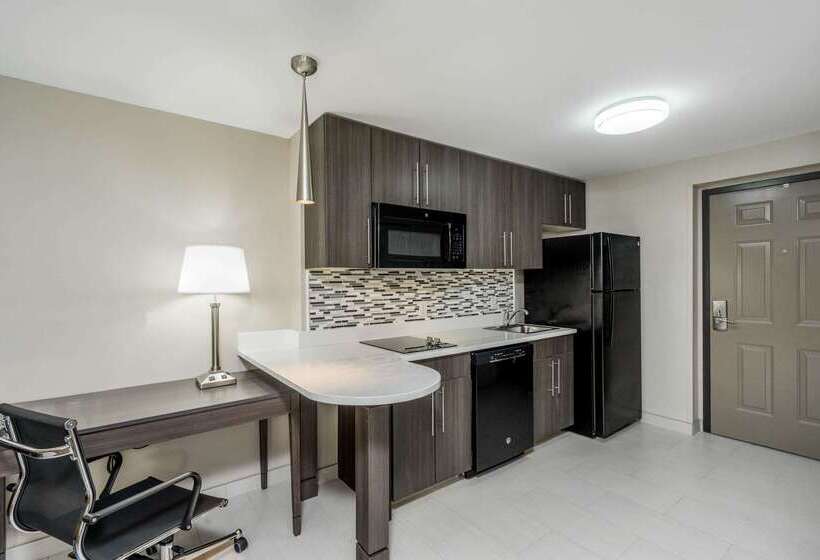 فندق Baymont By Wyndham Clarksville