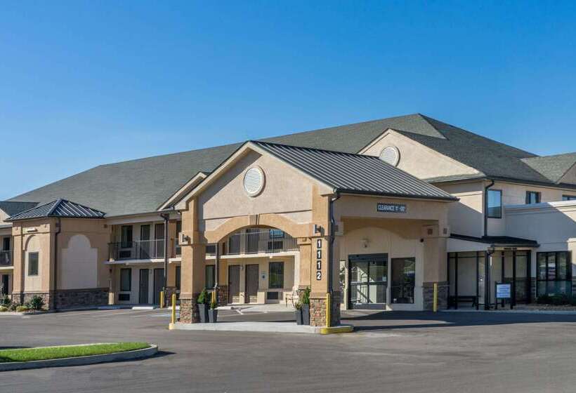 فندق Baymont By Wyndham Clarksville