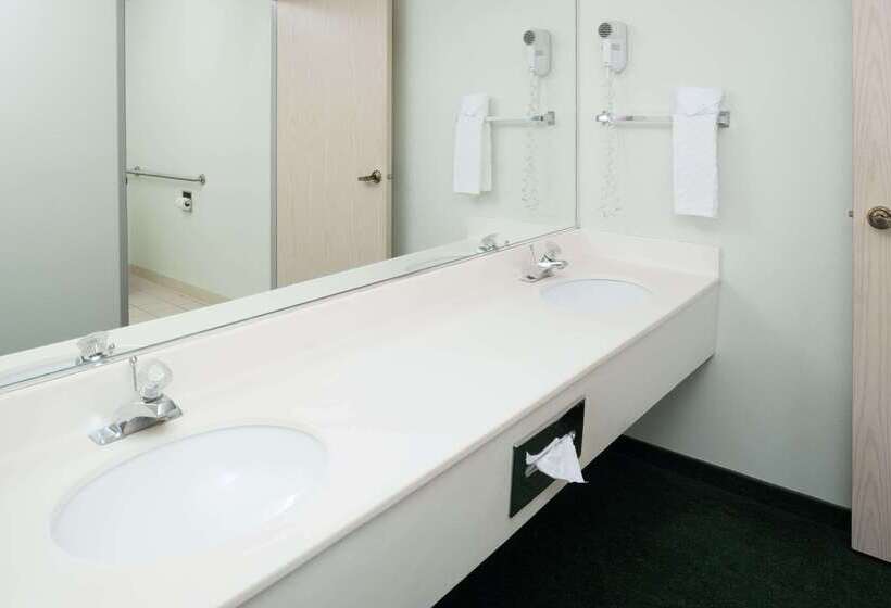 فندق Baymont By Wyndham Coeur D Alene