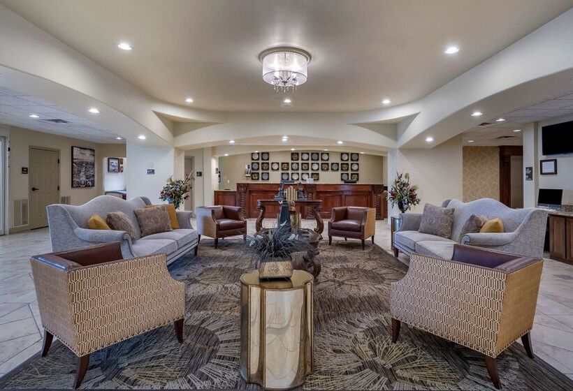 هتل Best Western Plus Monica Royale Inn & Suites