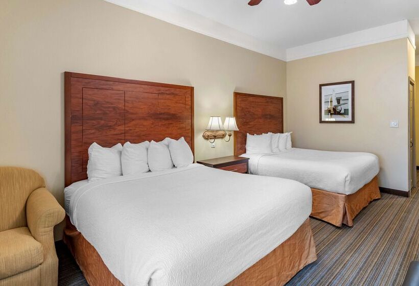 هتل Best Western Plus Monica Royale Inn & Suites