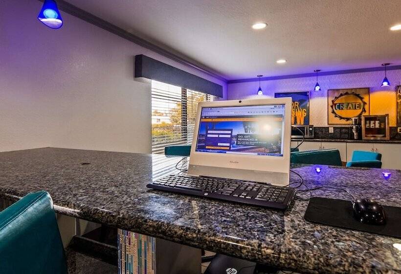 ホテル Best Western Plus Orange County