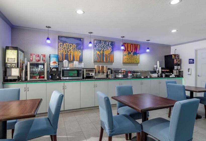 ホテル Best Western Plus Orange County