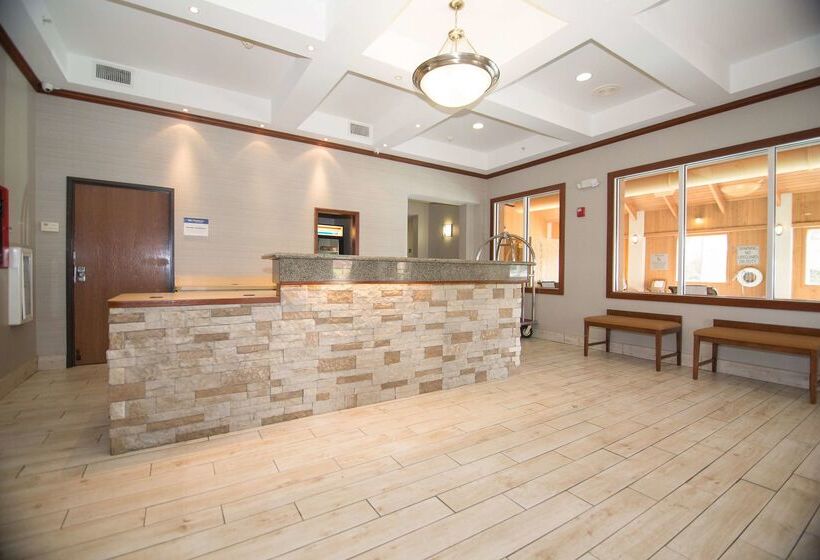 בית מלון כפרי Best Western Port Columbus