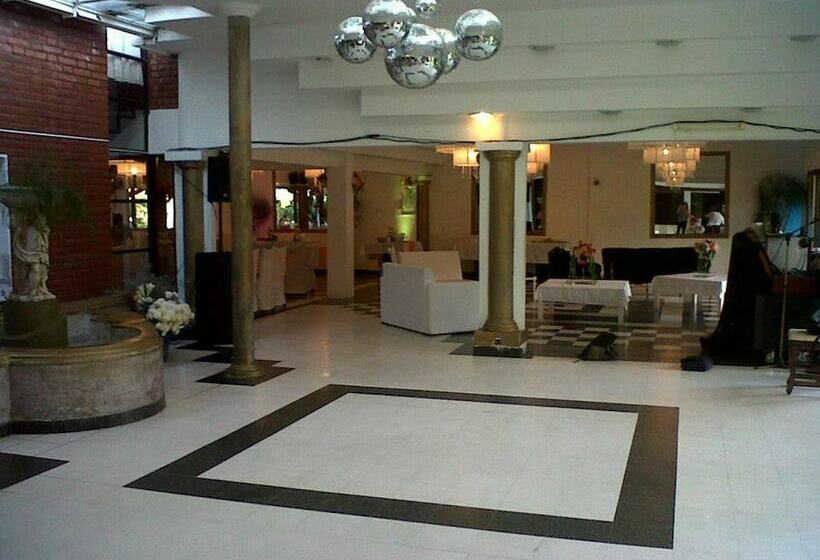 Отель La Casona Del Camino Real