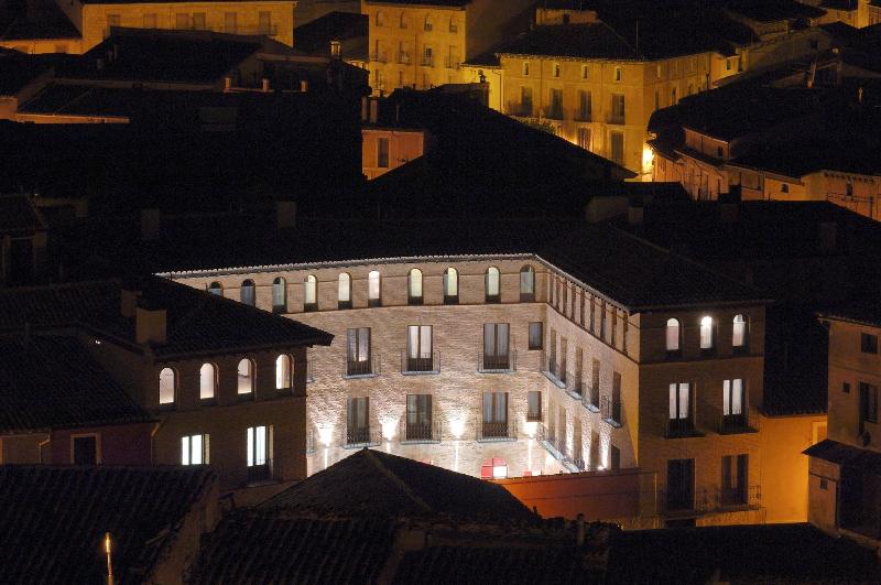 فندق Cienbalcones