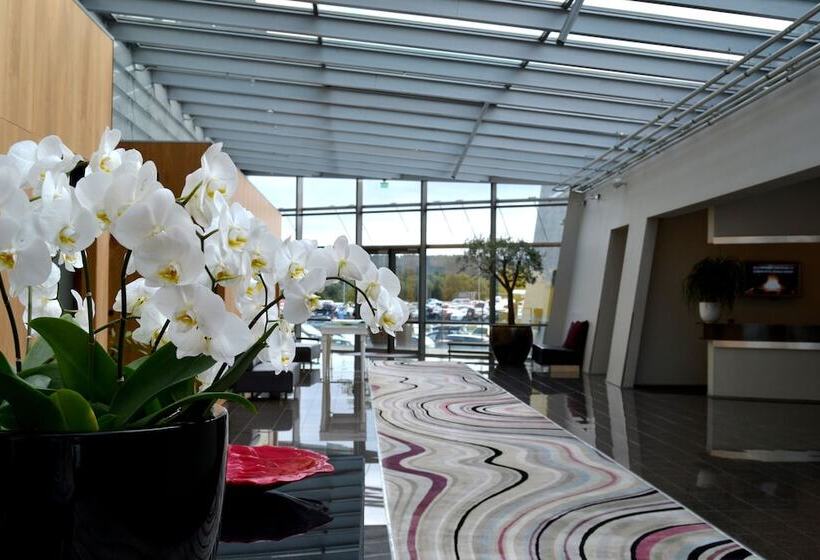 Clarion Hotel Bergen Airport