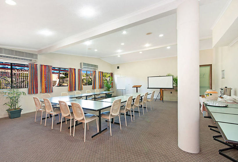 ホテル Cluden Park Motor Inn