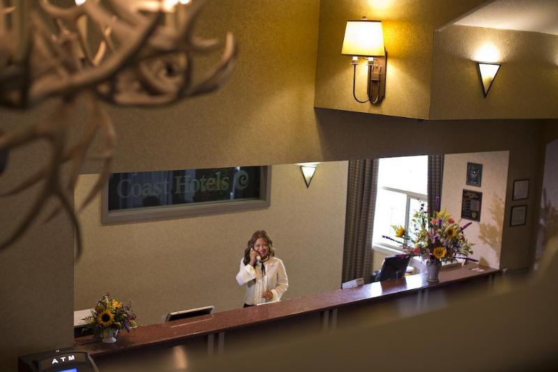 فندق Coast Inn At Lake Hood