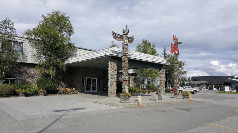 فندق Coast Inn At Lake Hood