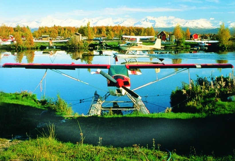 فندق Coast Inn At Lake Hood