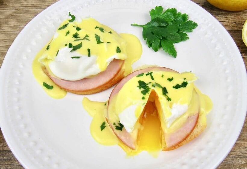 فندق Coast Inn At Lake Hood