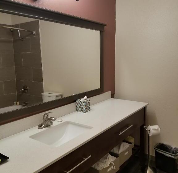 فندق Coast Inn At Lake Hood