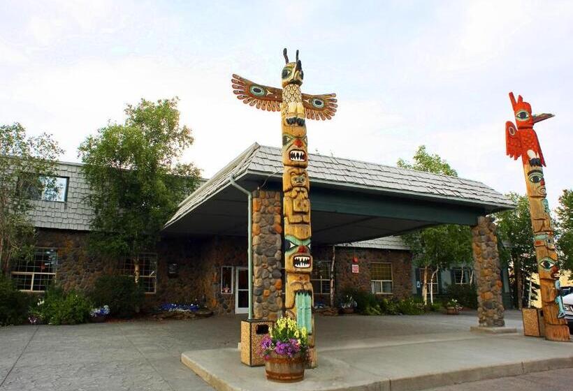 فندق Coast Inn At Lake Hood