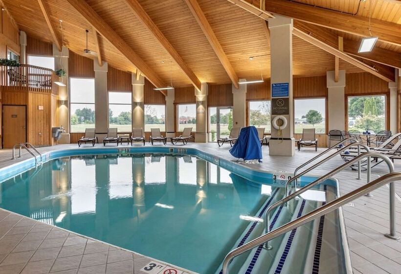 בית מלון כפרי Comfort Inn & Suites Dimondale   Lansing