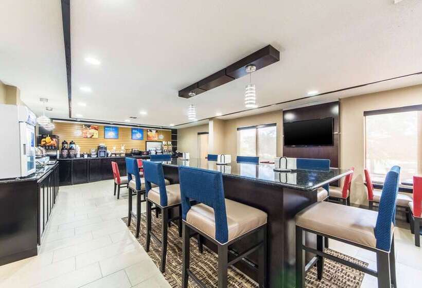 فندق Comfort Inn Dallas Park Central