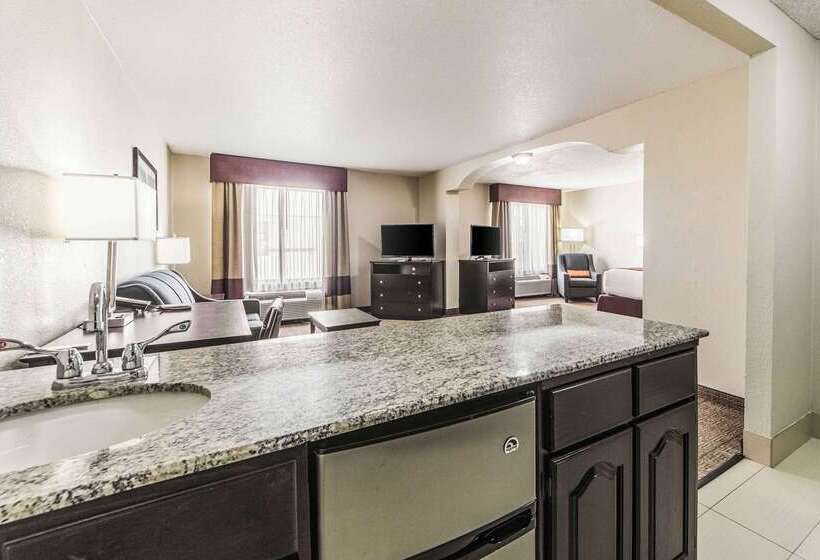 فندق Comfort Inn Dallas Park Central