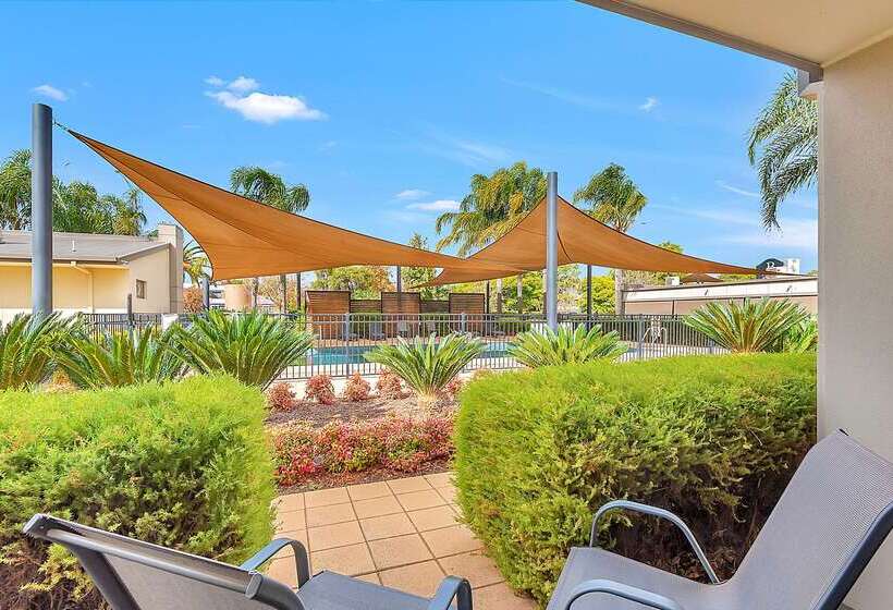 בית מלון כפרי Comfort Inn Deakin Palms