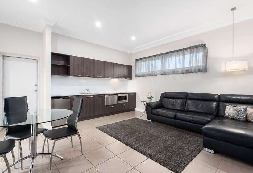 בית מלון כפרי Comfort Inn Deakin Palms