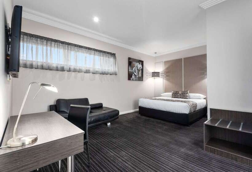 בית מלון כפרי Comfort Inn Deakin Palms